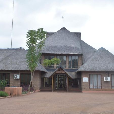 Copacopa Lodge And Conference Centre Punda Maria Екстериор снимка